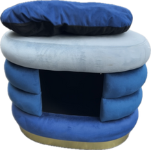 Carica l'immagine nel visualizzatore di Gallery, Cuccia Multifunzionale Luxury Blu con Base Dorata