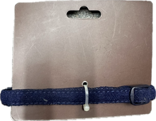 Carica l'immagine nel visualizzatore di Gallery, Collare per Gatto in Tessuto Blu con Campanella Bianca