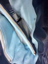 Carica l'immagine nel visualizzatore di Gallery, Trasportino Elegante in Pelle per Cani e Gatti Made in Italy