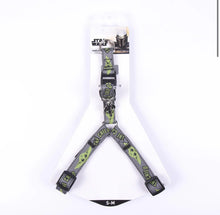 Carica l'immagine nel visualizzatore di Gallery, Set Pettorina e Guinzaglio Baby Yoda: Il Tuo Cane in Stile Galattico con ‘The Child