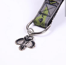 Carica l'immagine nel visualizzatore di Gallery, Set Pettorina e Guinzaglio Baby Yoda: Il Tuo Cane in Stile Galattico con ‘The Child