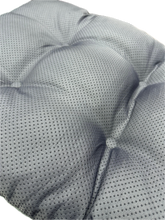 Carica l'immagine nel visualizzatore di Gallery, Cuccia Confortevole 80x60 per Cani e Gatti - L'Accoglienza Perfetta per il Tuo Amico a Quattro Zampe!