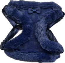 Carica l'immagine nel visualizzatore di Gallery, Pettorina Deluxe con Finitura Pelliccia e Fiocco Decorativo S