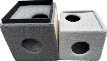 Carica l'immagine nel visualizzatore di Gallery, Torre Relax Bouclé Bicolor per Gatti – Cuccia con Tiragraffi e Vani
