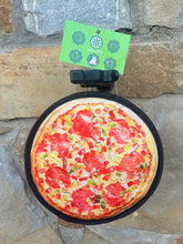 Carica l'immagine nel visualizzatore di Gallery, Giochi Golosi per Cani: Masticabili e Sonori!