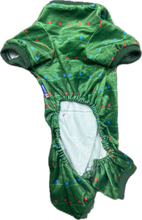 Carica l'immagine nel visualizzatore di Gallery, Pigiama Natalizio Verde per Cani - Taglia M