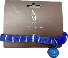 Carica l'immagine nel visualizzatore di Gallery, Collare per Gatti con Campanellino - Blu e Bianco