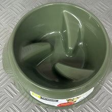 Carica l'immagine nel visualizzatore di Gallery, Ciotola Anti-Ingozzamento Verde per Cani – Alimentazione Lenta