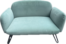 Carica l'immagine nel visualizzatore di Gallery, Divanetto Green Chic – Eleganza Pastello per Cani e Gatti