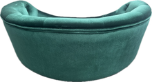 Carica l&#39;immagine nel visualizzatore di Gallery, Divanetto Reale in Velluto Verde Smeraldo – Cuccia Elegante per Cani e Gatti
