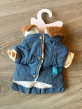Carica l'immagine nel visualizzatore della galleria, Giubbottino Jeans e Peluche per Cani – Denim Winter XS 25 cm
