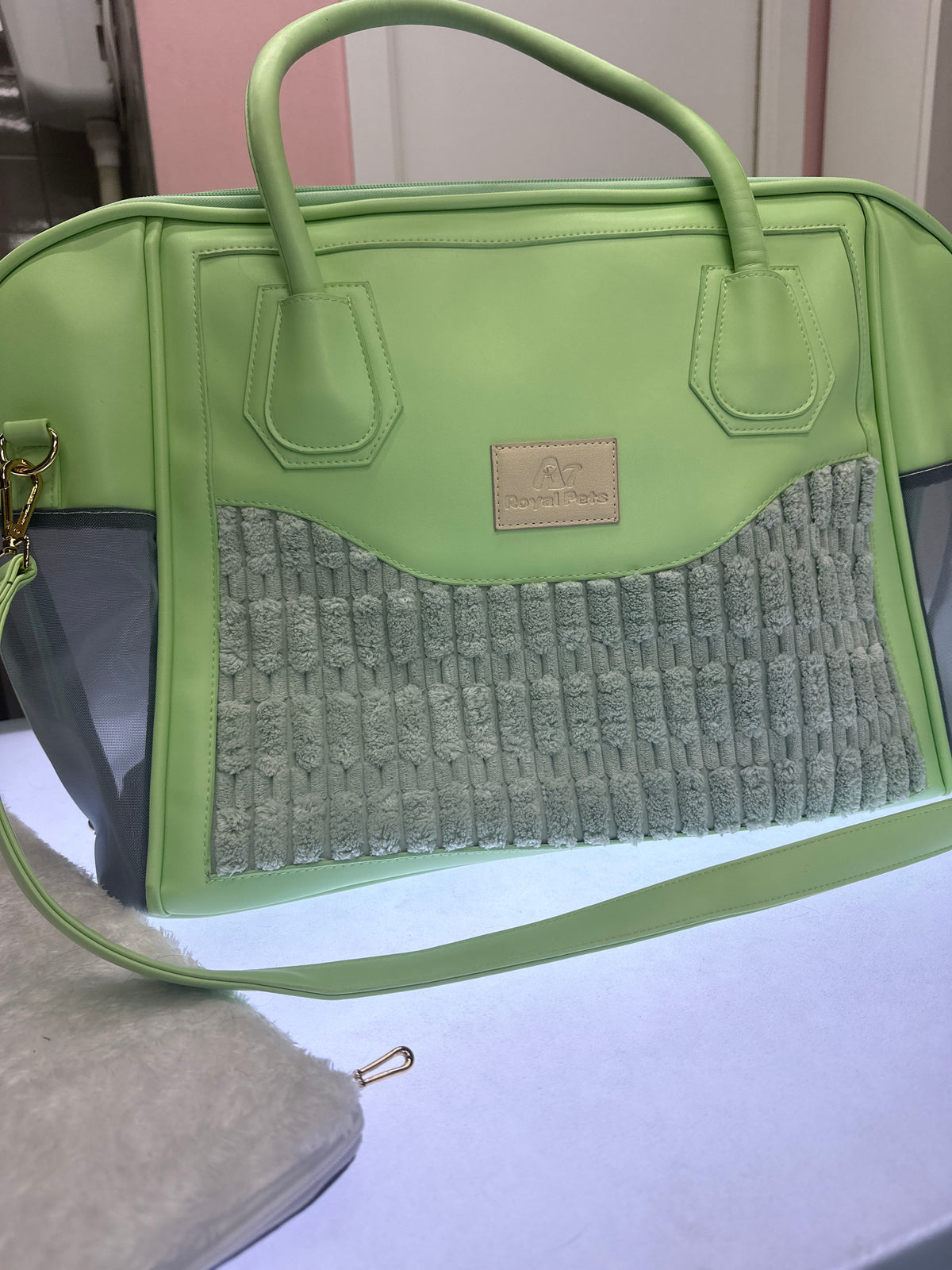 Trasportino Verde Lime con Tracolla e Maniglie