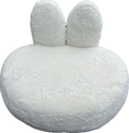 Carica l'immagine nel visualizzatore della galleria, Cuccia “Orecchie da Coniglio” in peluche bianco
