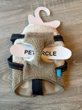 Carica l'immagine nel visualizzatore della galleria, Gilet Teddy B. per Cani con Pettorina Integrata – XS 25 cm
