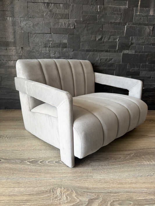 Divano Cuccia Modern Chic – Cuccia in Velluto Grigio per Cani e Gatti