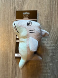 Carica l'immagine nel visualizzatore della galleria, Squaletto Splash – Peluche Sonoro per Cani
