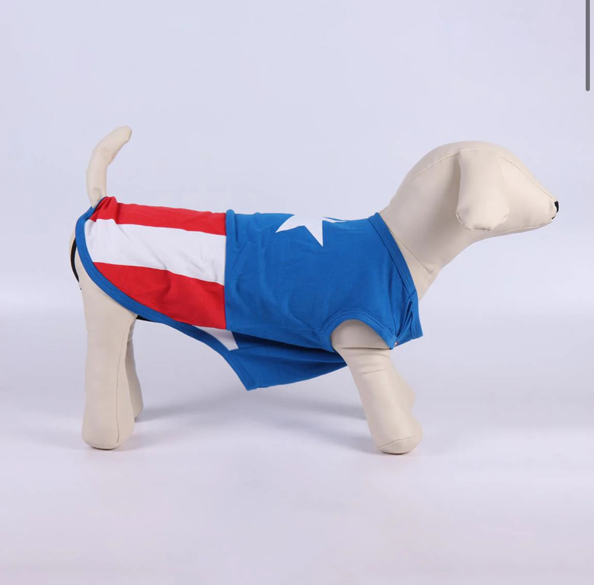 Maglietta Capitan America: Lo Stile da Supereroe per il Tuo Cane