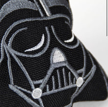 Carica l&#39;immagine nel visualizzatore di Gallery, Gioco Dentale Star Wars: La Forza del Divertimento con Darth Vader per il Tuo Cane
