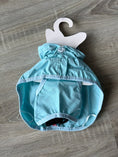 Carica l'immagine nel visualizzatore della galleria, Impermeabile per Cani Azzurro con Cappuccio – Taglia XS (20 cm)
