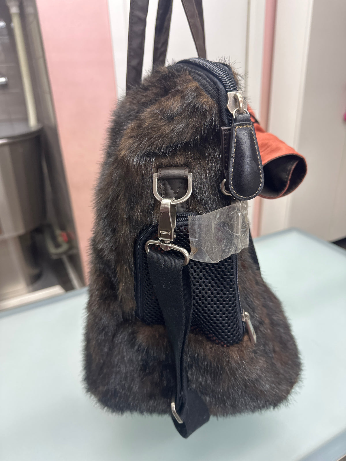 Borsa Trasportino Elegante in Pelliccia Sintetica per Cani e Gatti