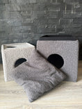 Carica l'immagine nel visualizzatore della galleria, Torre Relax Bouclé Bicolor per Gatti – Cuccia con Tiragraffi e Vani
