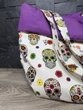 Carica l'immagine nel visualizzatore della galleria, Trasportino Cuccia Luxury Skull con Manici – Made in Italy
