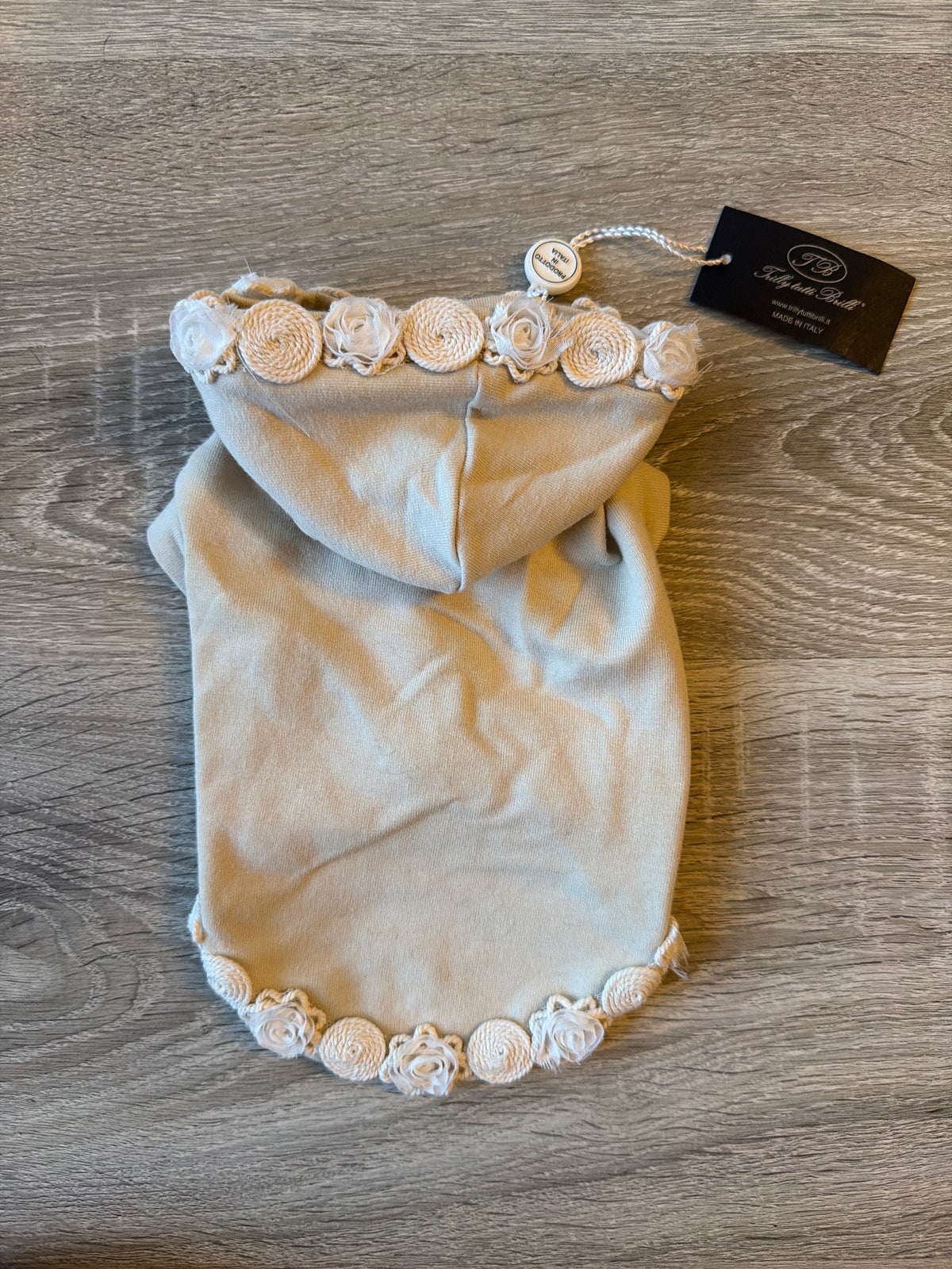 Felpa per Cani Trilly Tutti Brilli Grigio Chiaro con Cappuccio e Roselline – Taglia XS