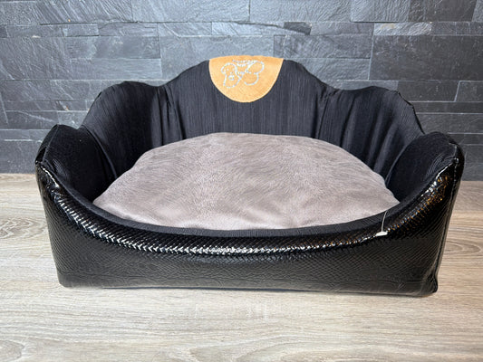 Cuccia Luxury Nera con Cuscino Reversibile – Made in Italy