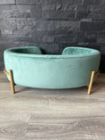Carica l'immagine nel visualizzatore della galleria, Poltroncina Smeraldo per Pet – Eleganza e Comfort
