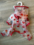 Carica l'immagine nel visualizzatore della galleria, Impermeabile per Cani a 4 Zampe Rainbow & Hearts – XS 25 cm
