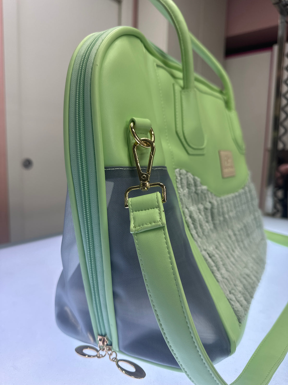 Trasportino Verde Lime con Tracolla e Maniglie