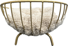 Carica l&#39;immagine nel visualizzatore di Gallery, Cuccia rotonda dorata con cuscino bouclé
