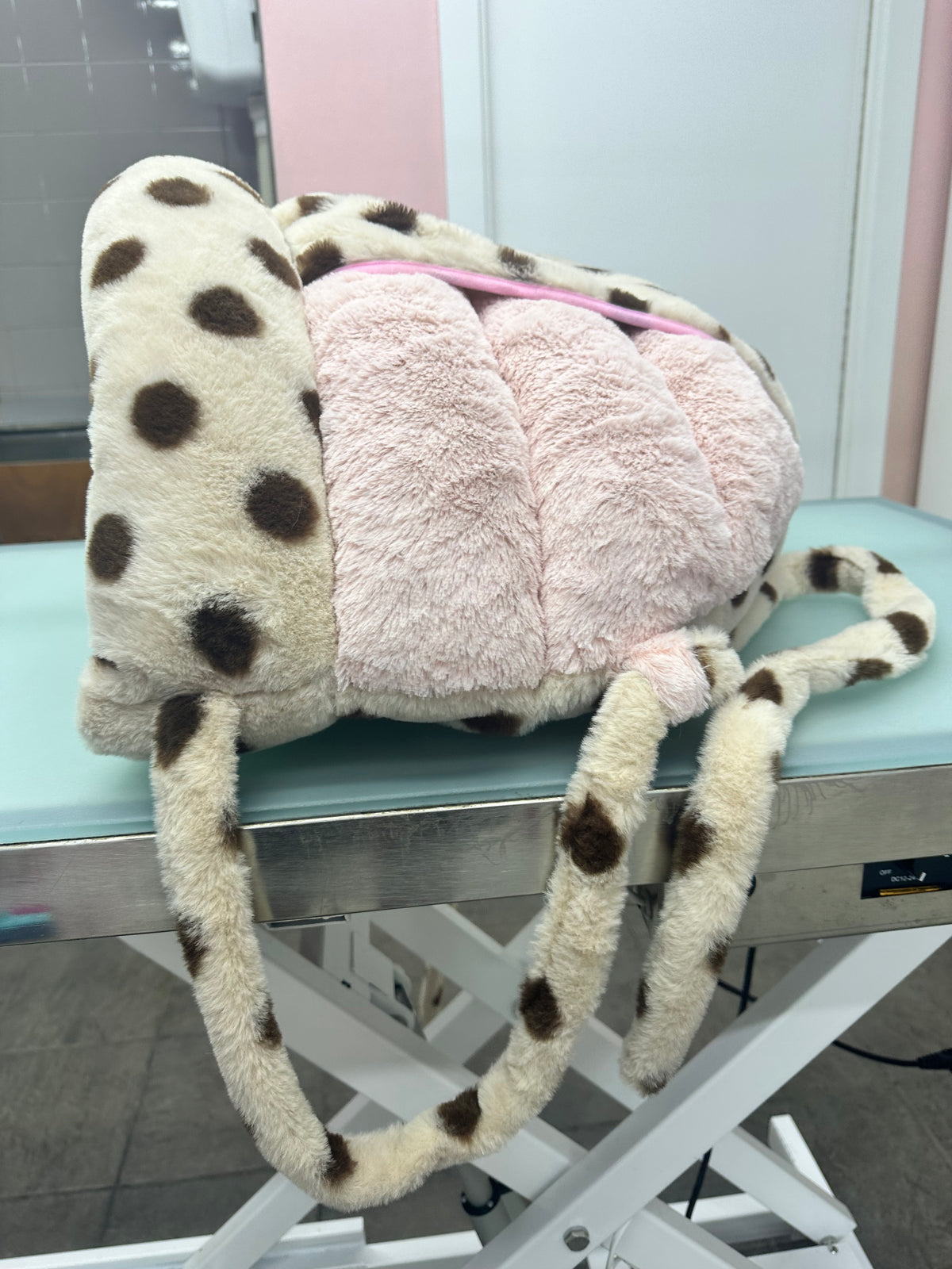 Cuccia Sacco Nanna "Polka Dream" per Cani di Taglia Media - Comfort e Stile da Portare Ovunque!
