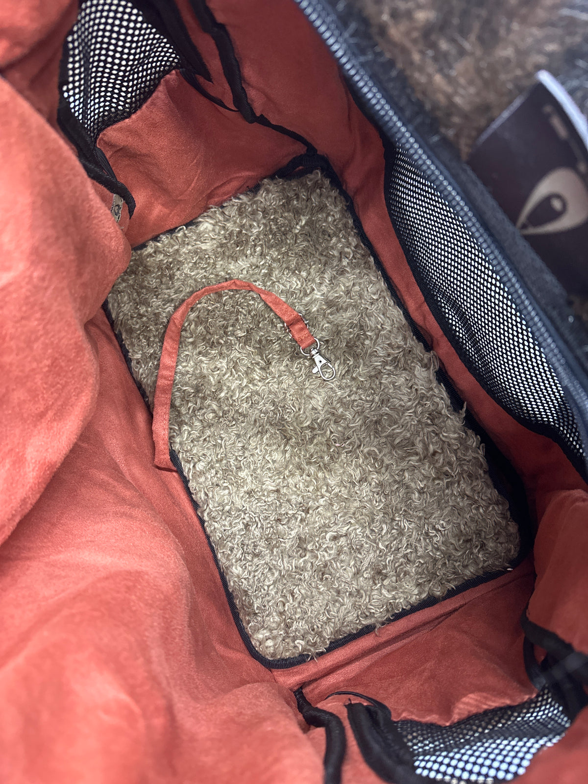 Borsa Trasportino Elegante in Pelliccia Sintetica per Cani e Gatti