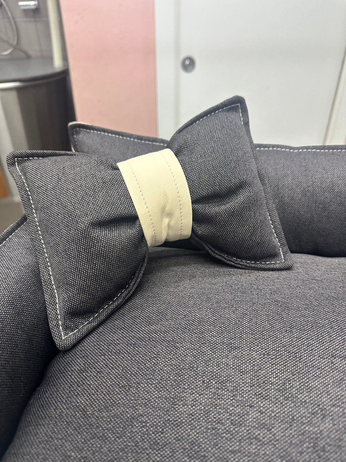 Cuccia Elegance con Fiocco e Cuscino Sfoderabile - Made in Italy