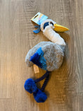Carica l'immagine nel visualizzatore della galleria, Airone Azzurro – Peluche Sonoro per Cani con Rumore di Plastica
