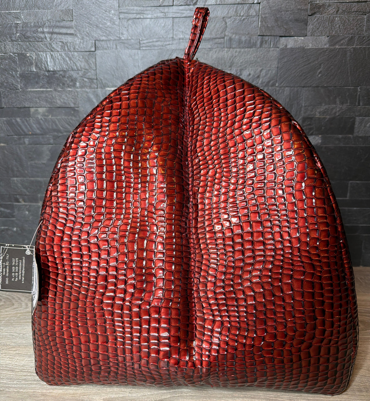 Cuccia Igloo Luxury effetto cocco rossa – Made in Italy