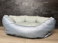 Carica l'immagine nel visualizzatore della galleria, Cuccia Luxury Comfort Azzurra a Pois – Made in Italy
