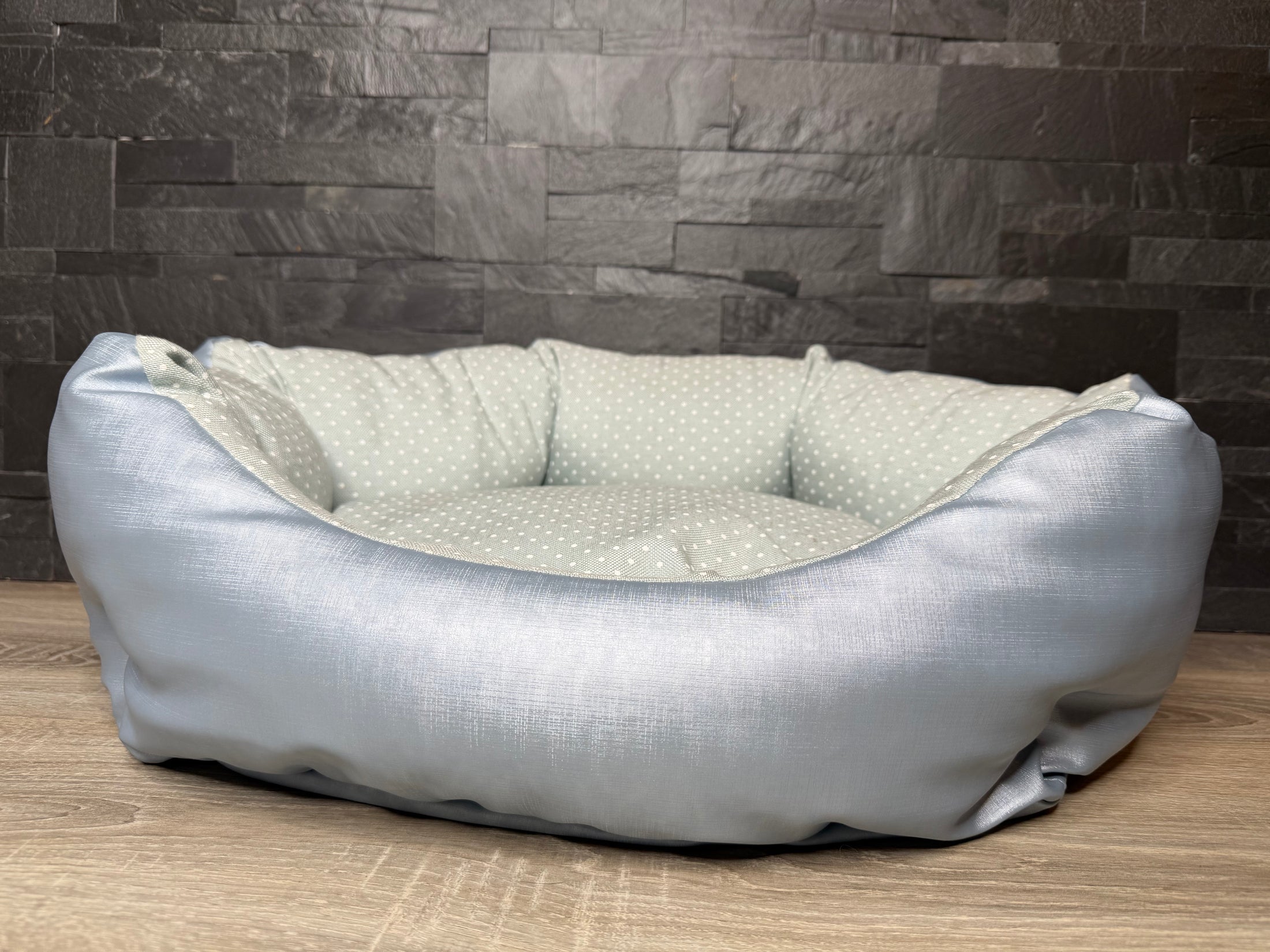 Cuccia Luxury Comfort Azzurra a Pois – Made in Italy