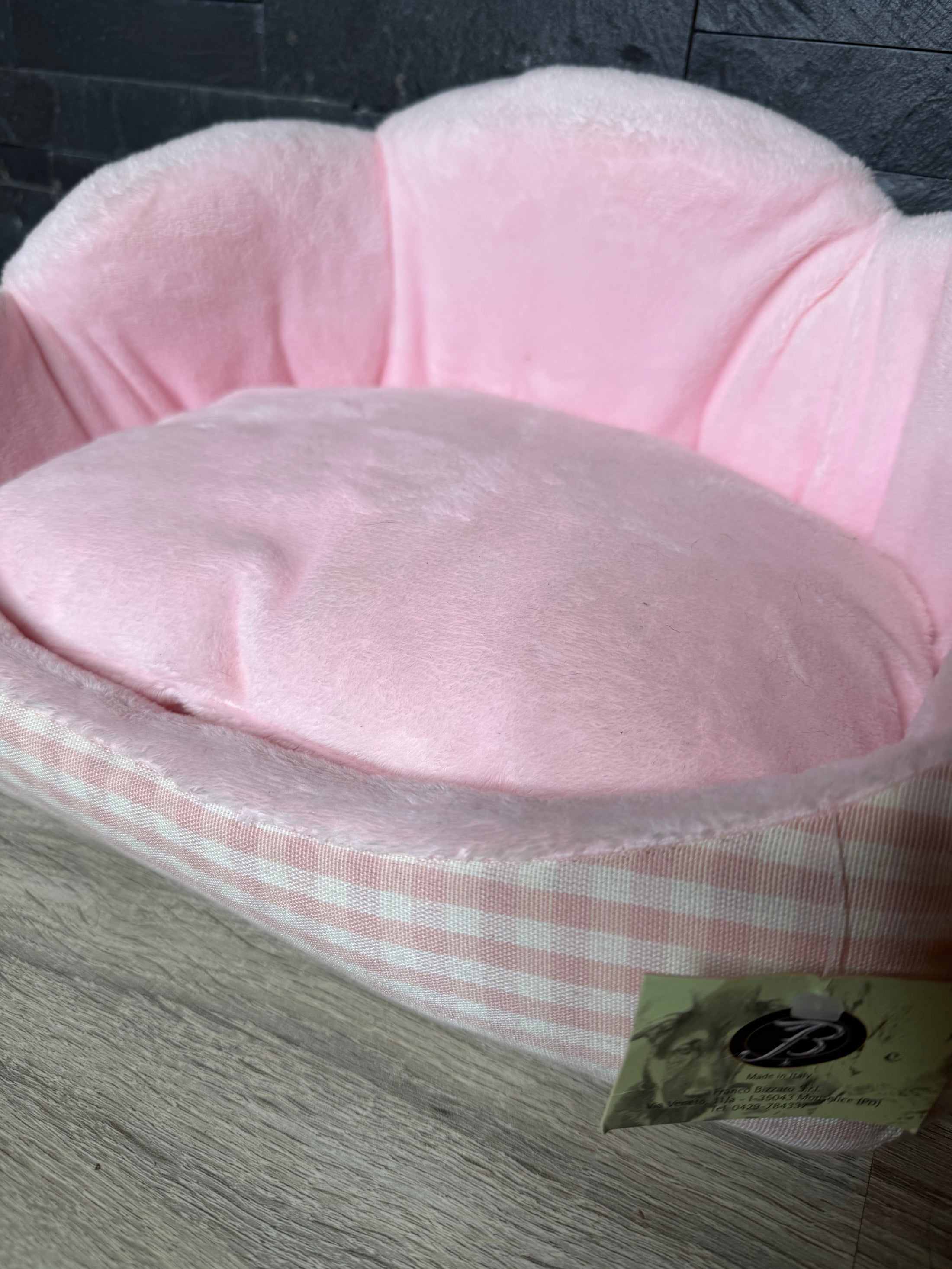 Cuccia Rosa Morbida con Cuscino – Made in Italy