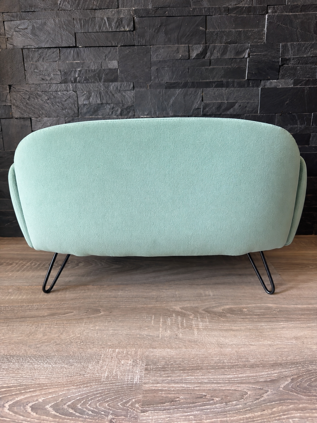 Divanetto Green Chic – Eleganza Pastello per Cani e Gatti