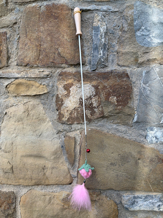 Bacchetta Gioco Fragolina per Gatti Allungabile con Piuma Rosa