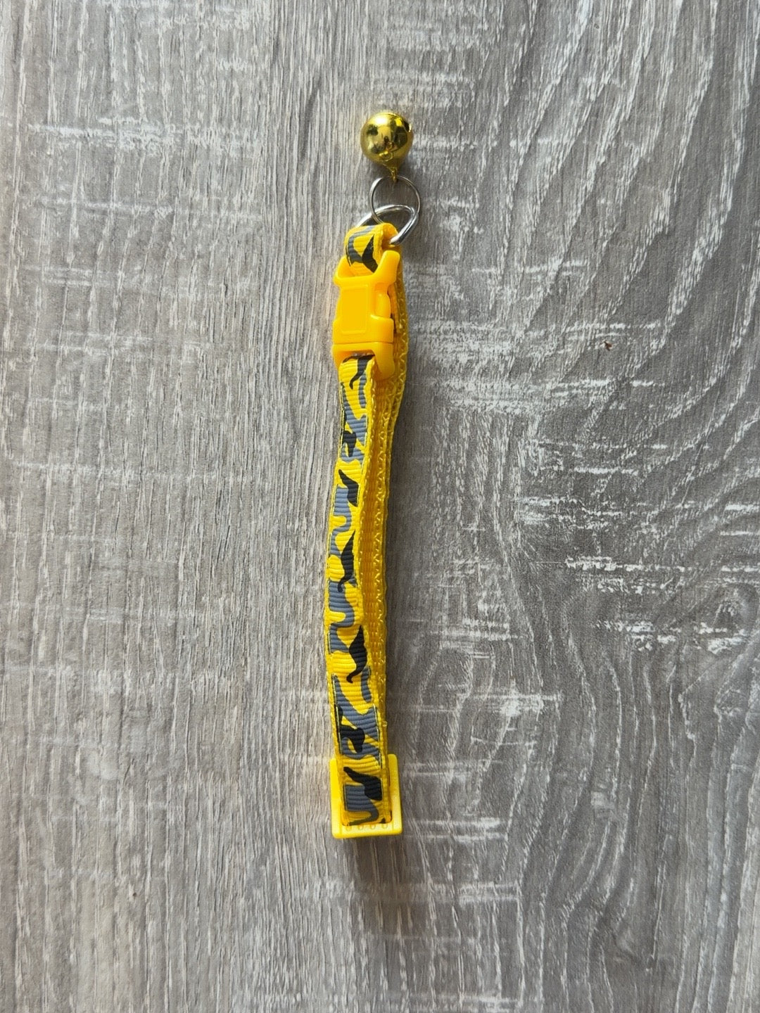 Collarino giallo