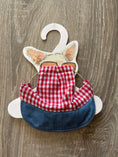 Carica l'immagine nel visualizzatore della galleria, Cappellino vichy rosso jeans fronte
